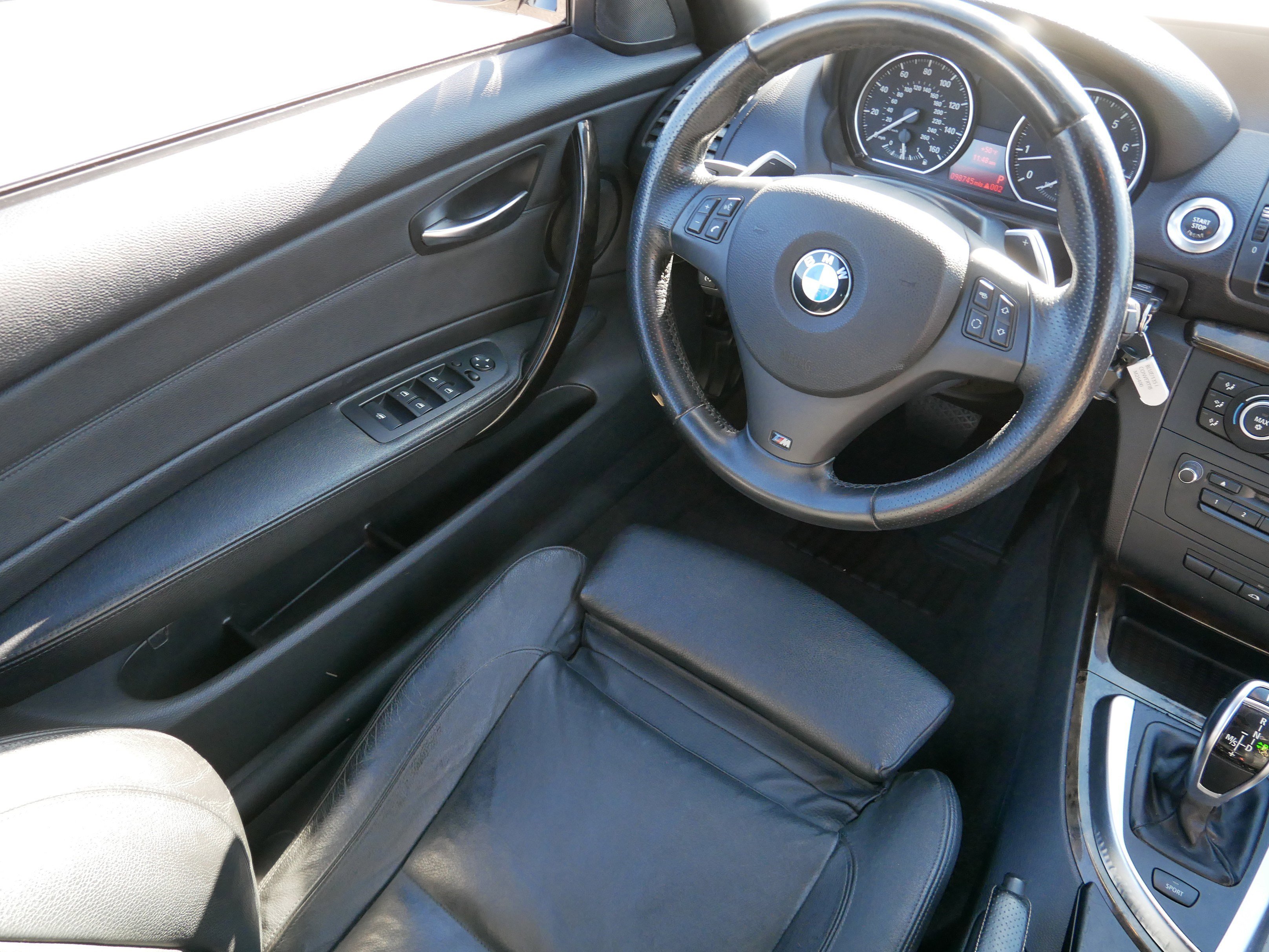 Used 2011 BMW 135i Convertible image 9
