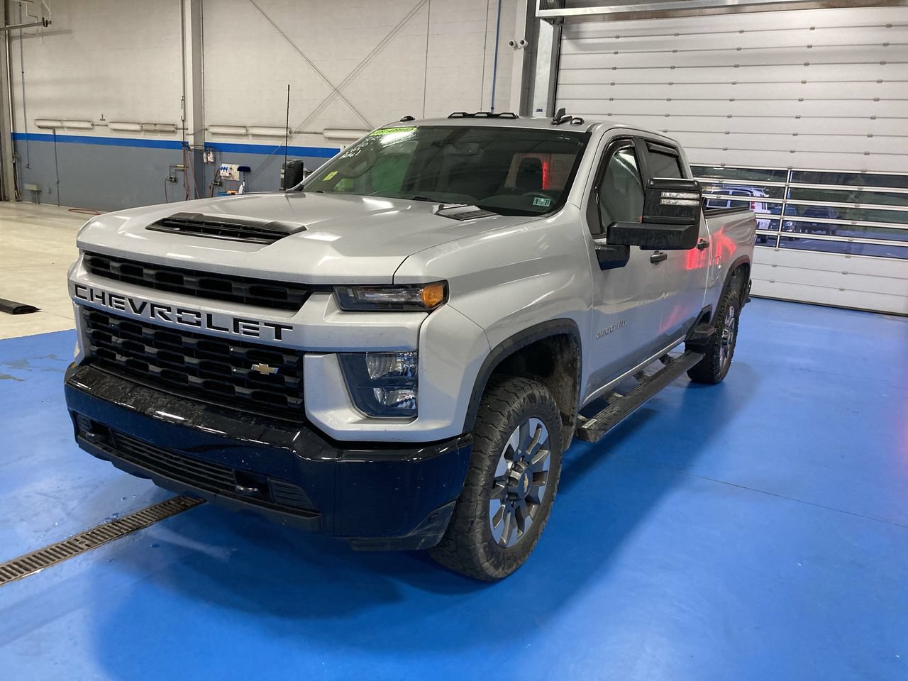 Used 2021 Chevrolet Silverado 2500 Custom w/ Custom Value Package AWD/4WD video 3