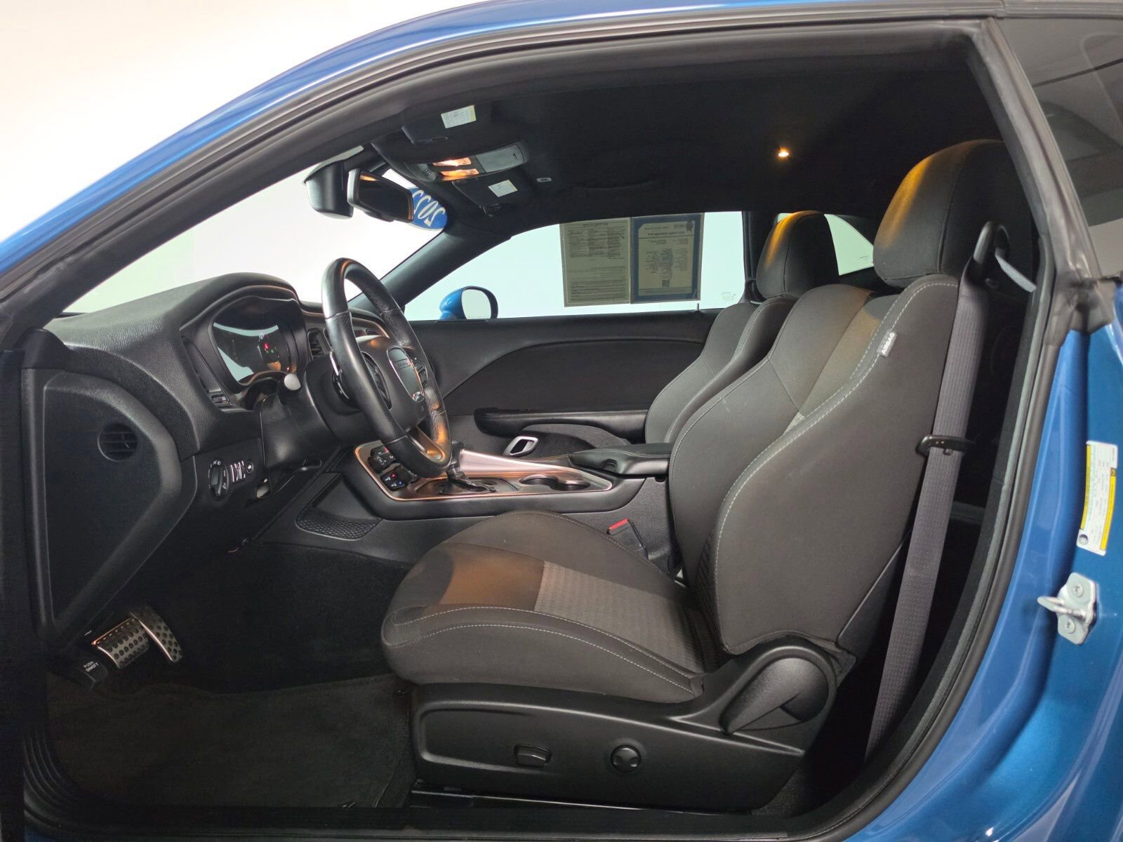 Used 2022 Dodge Challenger R/T w/ Driver Convenience Group image 14