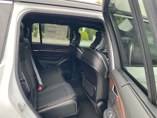 New 2025 Jeep Grand Cherokee Summit w/ Adv Protech Group IV AWD/4WD image 33