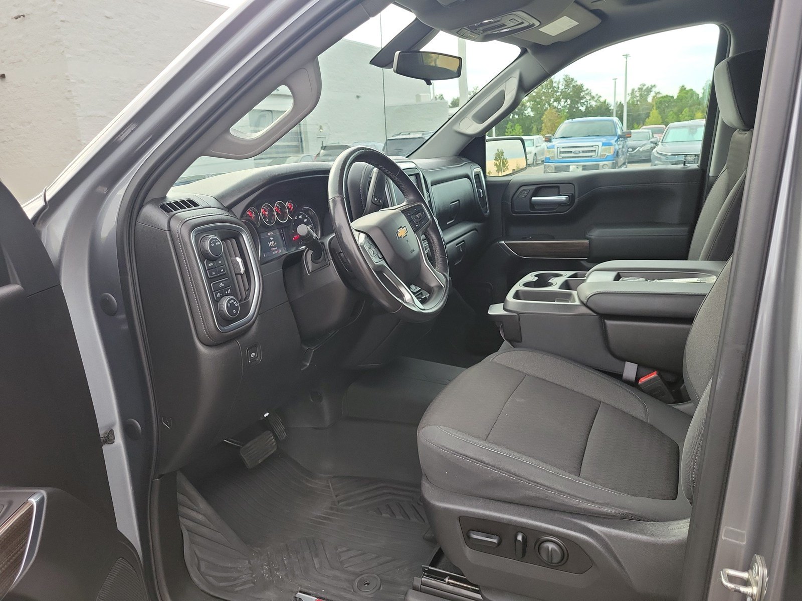 Used 2020 Chevrolet Silverado 1500 LT w/ All-Star Edition AWD/4WD image 15