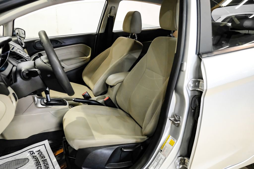 Used 2019 Ford Fiesta SE image 29