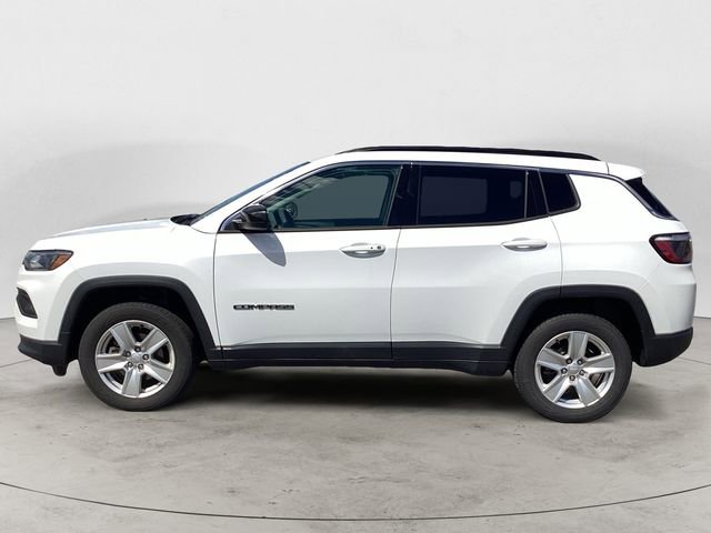 Certified 2022 Jeep Compass Latitude AWD/4WD image 2