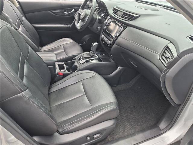 Used 2020 Nissan Rogue SL w/ Premium Package FWD image 21