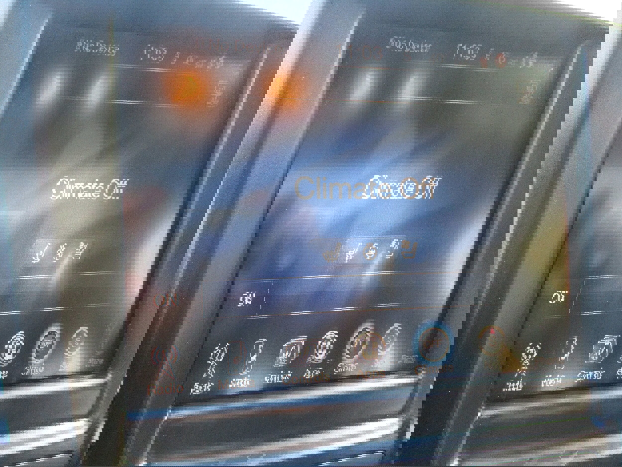 Used 2015 Chrysler 200 S w/ Navigation & Sound Group I image 24