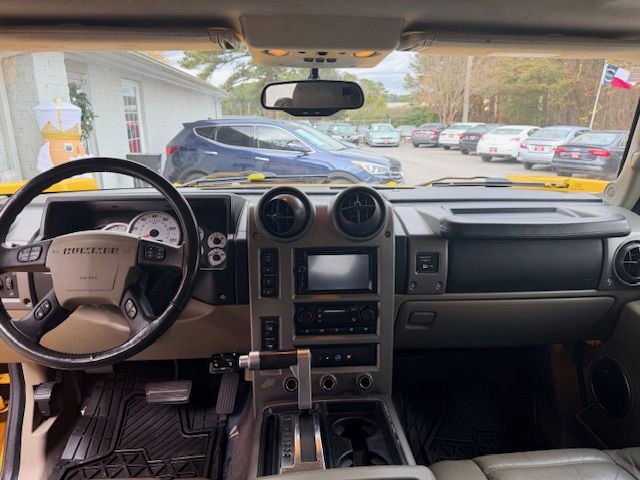Used 2003 HUMMER H2 w/ Preferred Equipment Group image 16