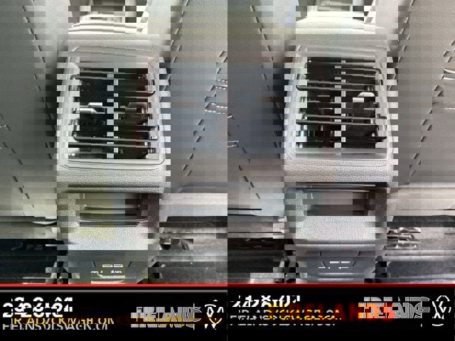 New 2025 Volkswagen Tiguan SE image 55