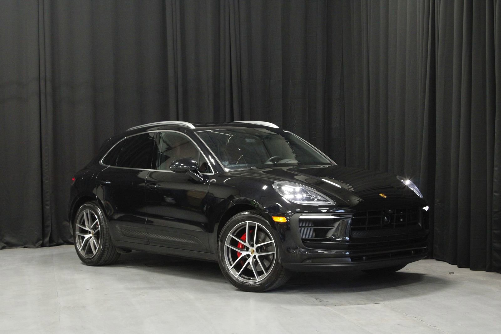 Certified 2025 Porsche Macan S AWD/4WD image 7