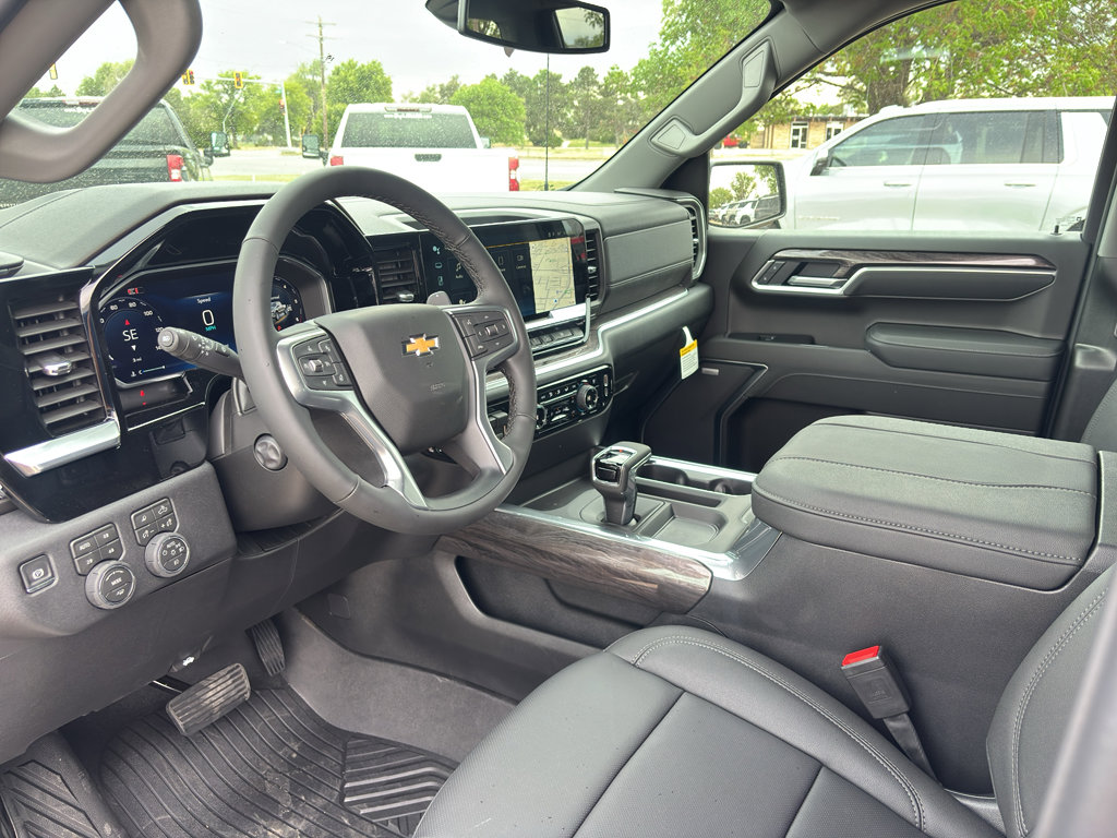 New 2026 Chevrolet Silverado 1500 LTZ AWD/4WD image 12