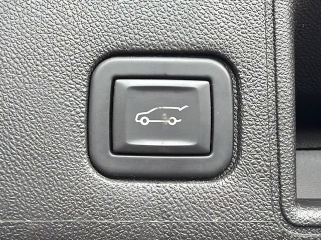 Used 2023 GMC Terrain AT4 w/ Infotainment Package II AWD/4WD image 19