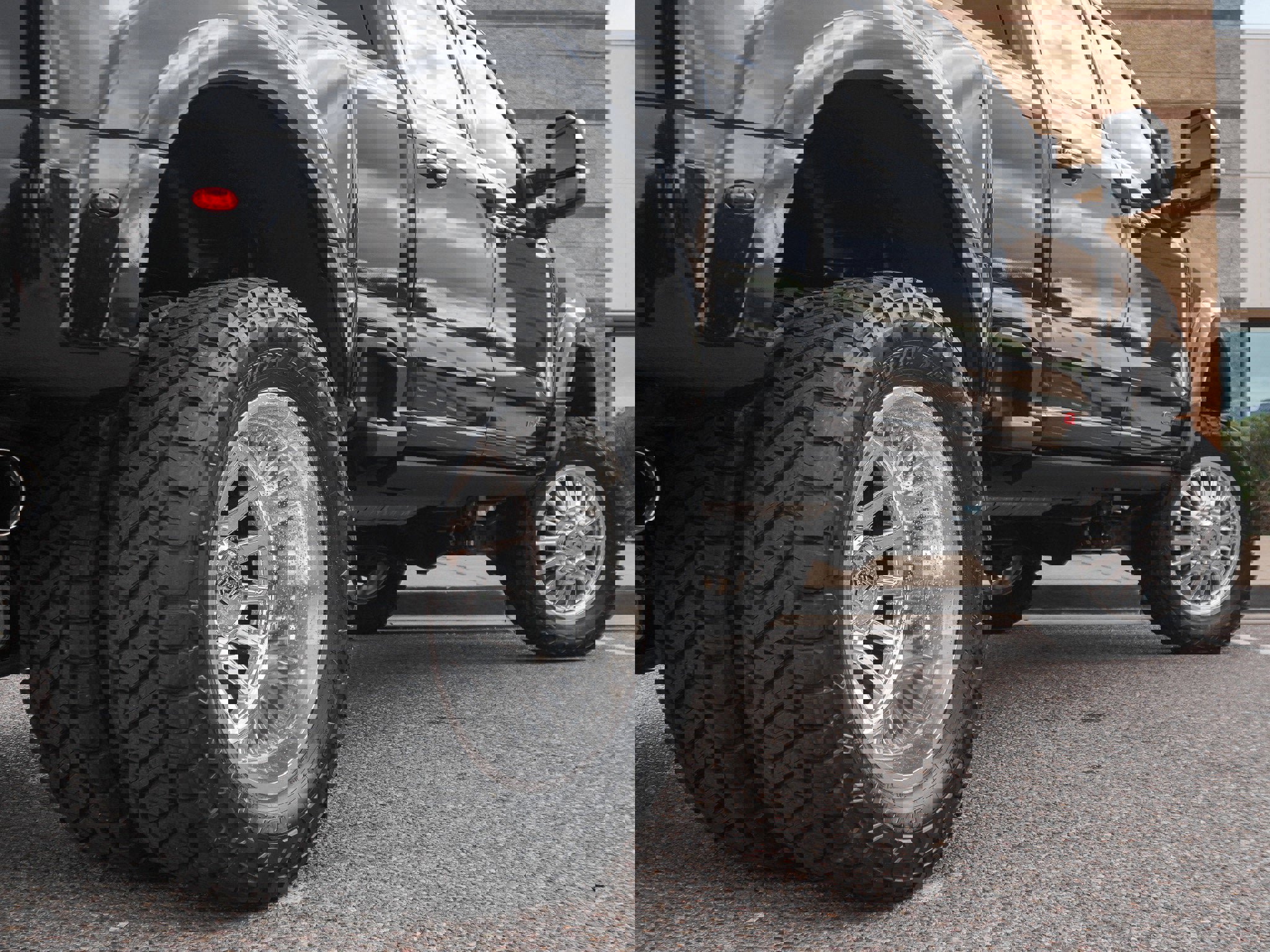 Used 2025 Ford F450 Lariat w/ Chrome Package image 9