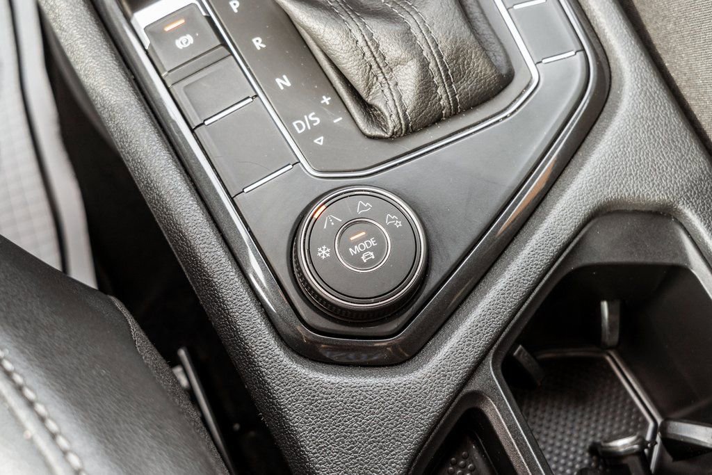 Used 2019 Volkswagen Tiguan SE image 8