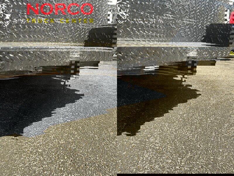 Used 2022 Ford E-350 and Econoline 350 Super Duty w/ Power Windows & Locks Group RWD image 13