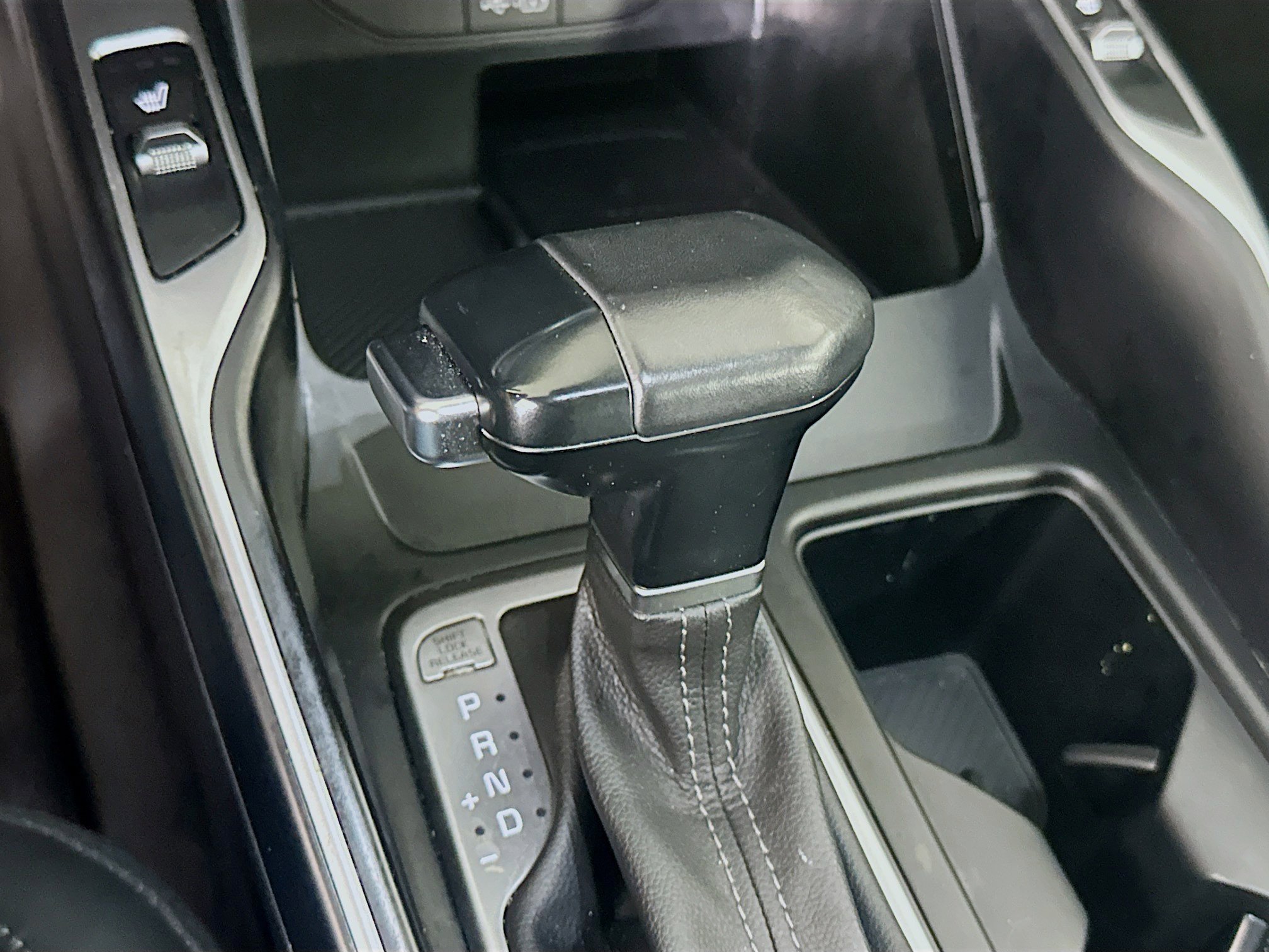 Used 2024 Kia Sorento S w/ Panoramic Sunroof Package image 24