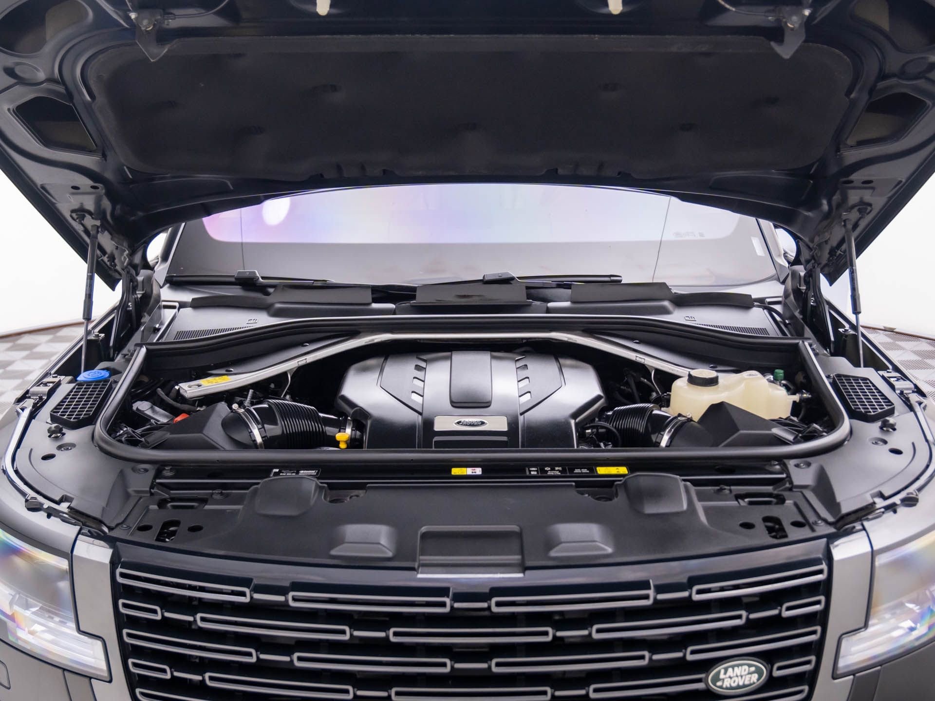 Used 2023 Land Rover Range Rover SE image 26