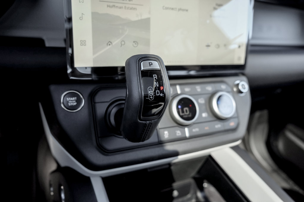 New 2026 Land Rover Defender 110 S AWD/4WD image 15