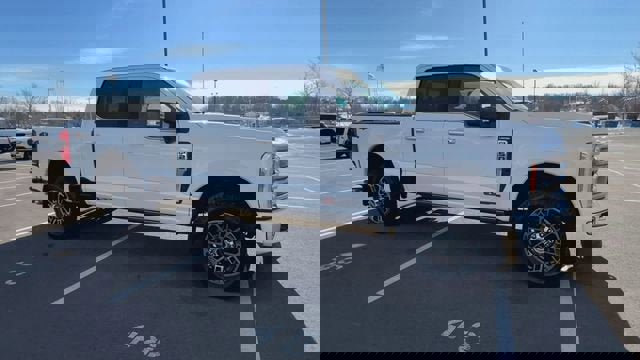 Used 2023 Ford F250 Limited image 2