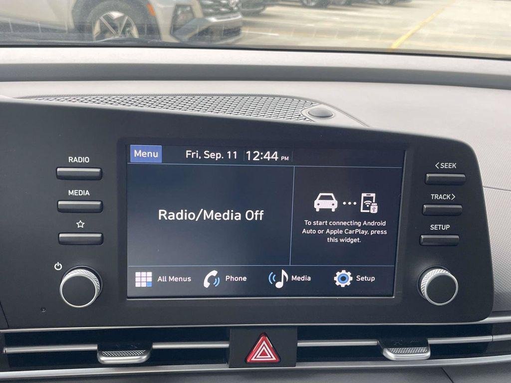 New 2026 Hyundai Elantra SE FWD image 38