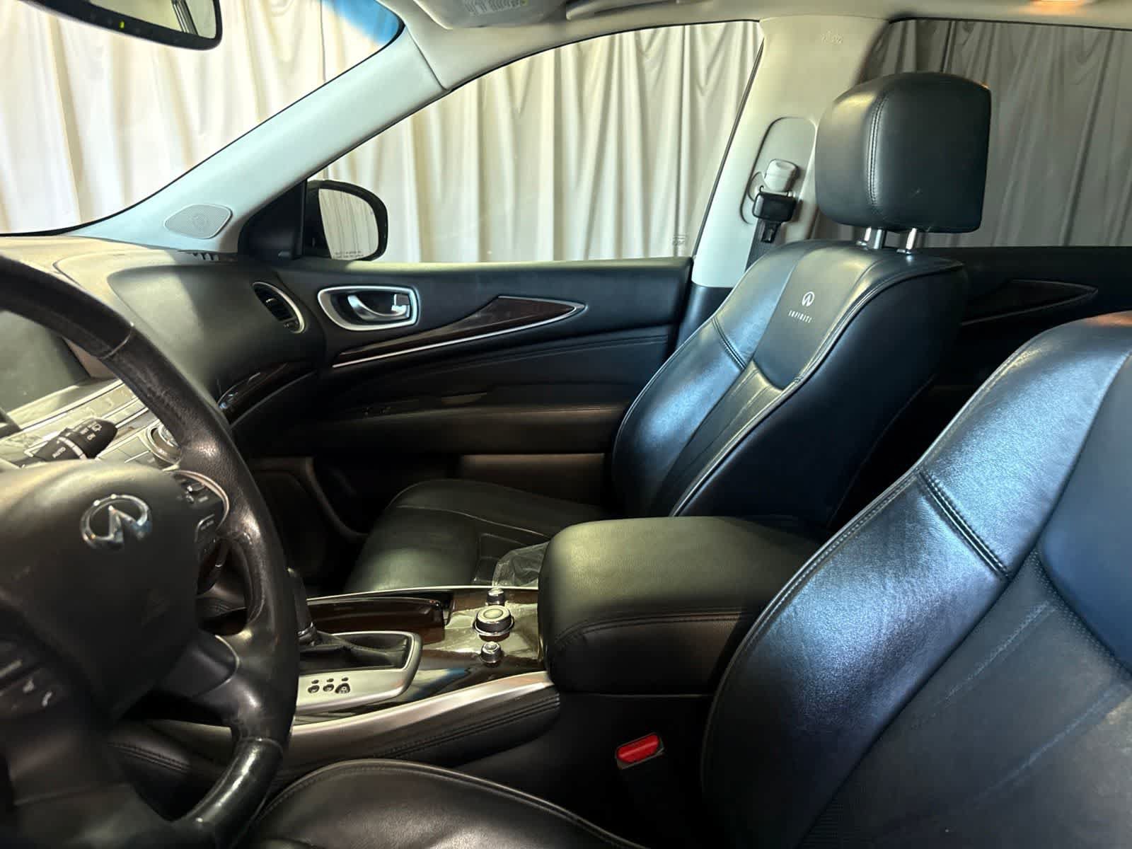 Used 2014 INFINITI QX60 Luxe w/ Deluxe Touring Package AWD/4WD image 21