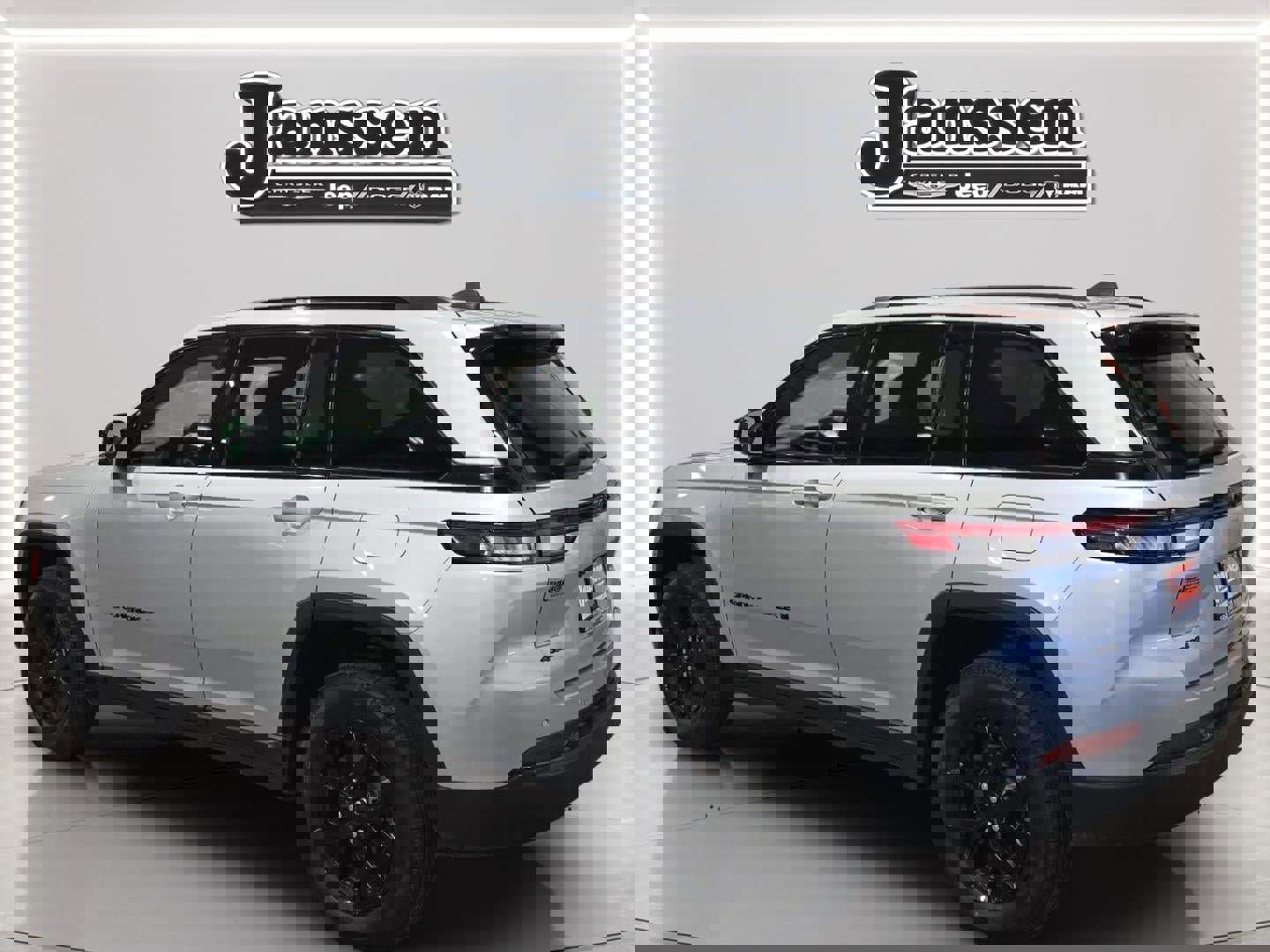 Used 2024 Jeep Grand Cherokee Altitude image 3