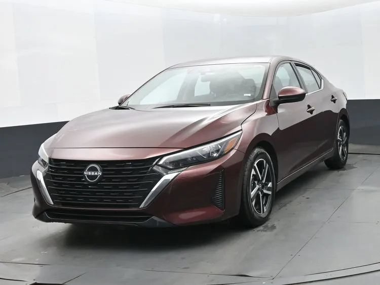Used 2025 Nissan Sentra SV FWD image 1