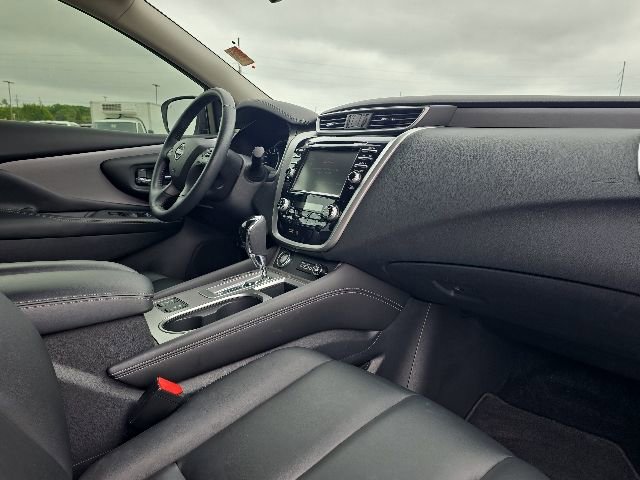 Used 2023 Nissan Murano SV w/ SV Midnight Edition Package FWD image 21