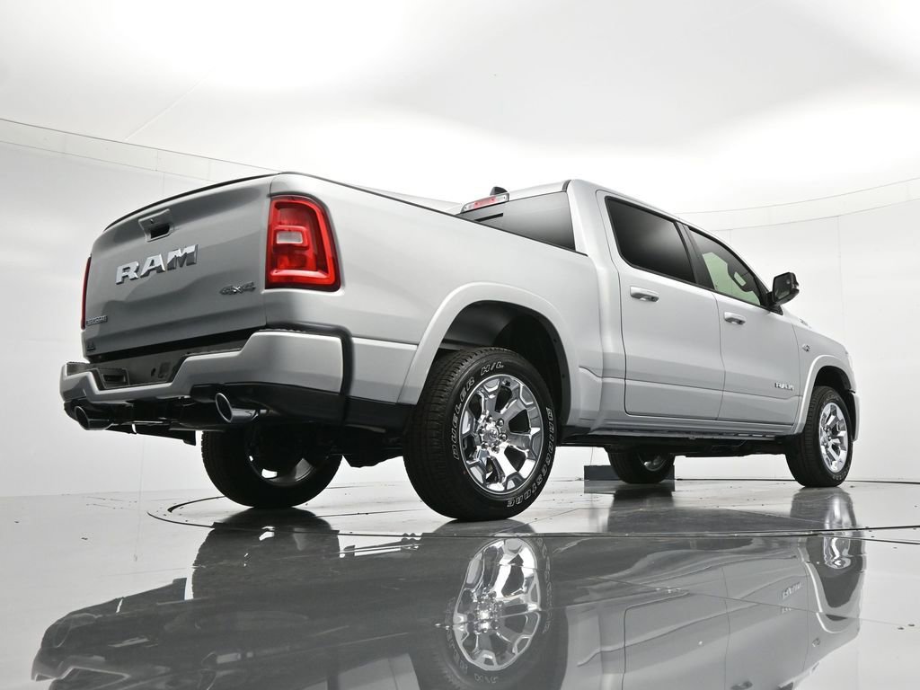 New 2026 RAM 1500 4x4 Crew Cab image 41