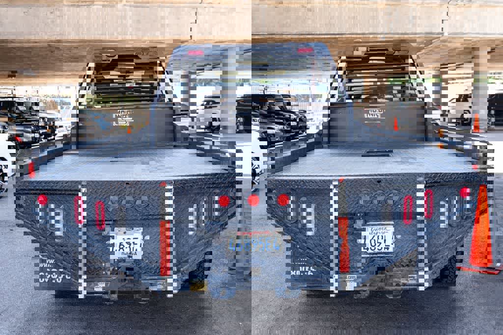 Used 2020 Ford F350 XL w/ Power Equipment Group image 5