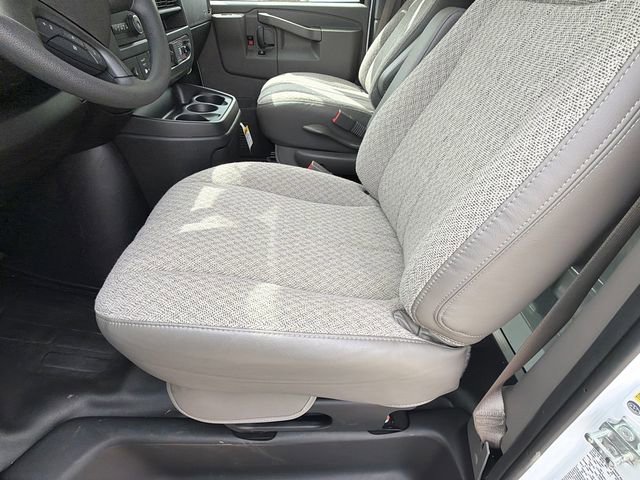 New 2026 Chevrolet Express 3500 w/ Power Convenience Package RWD image 9