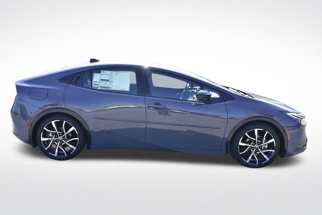 New 2026 Toyota Prius XSE Premium image 3