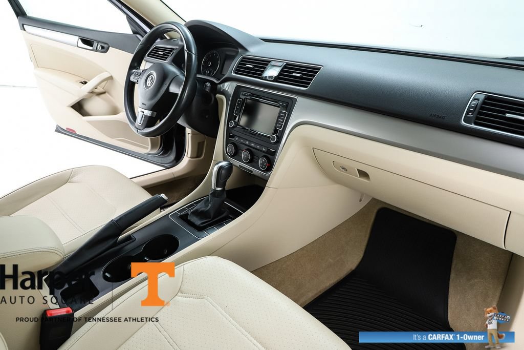 Used 2015 Volkswagen Passat 1.8T Limited Edition FWD image 31