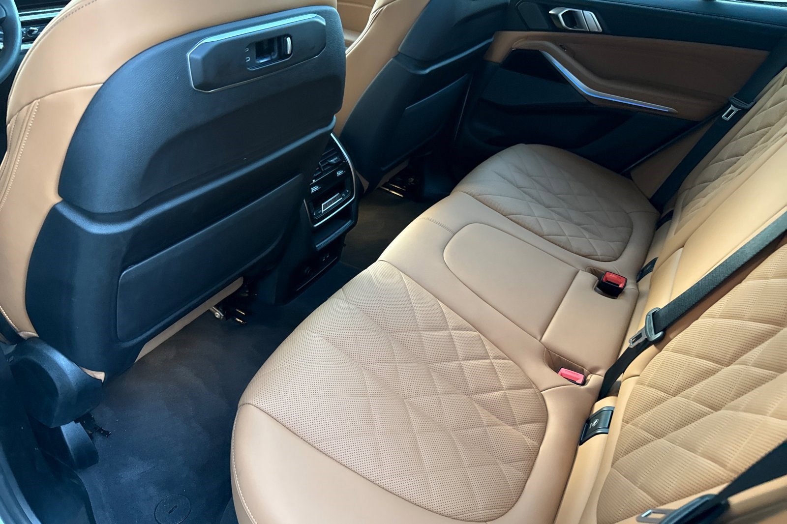 Certified 2024 BMW X5 xDrive50e w/ Premium Package image 15