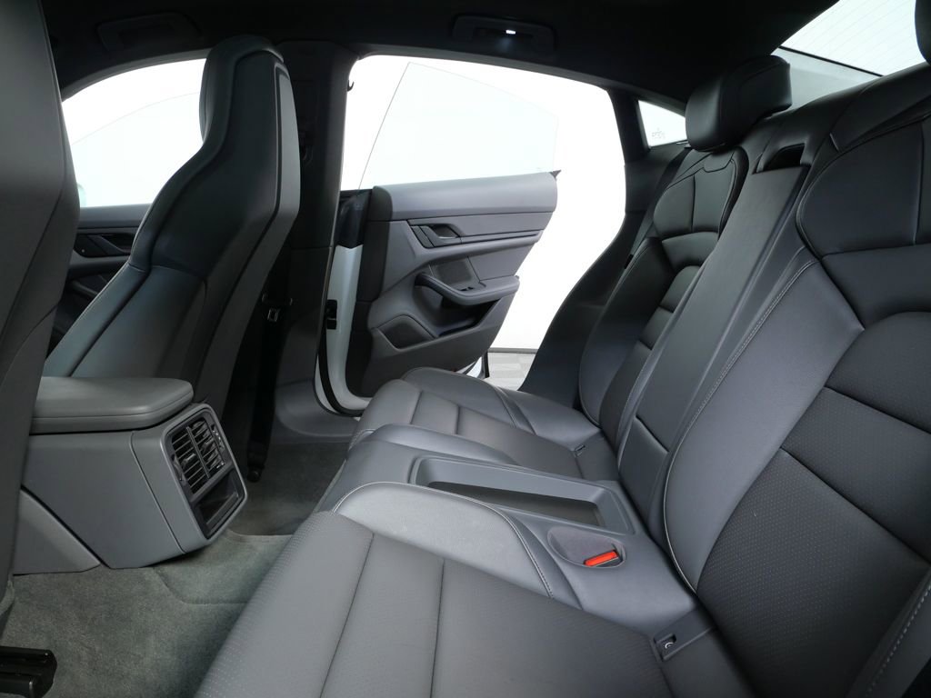 Certified 2022 Porsche Taycan 4S image 16