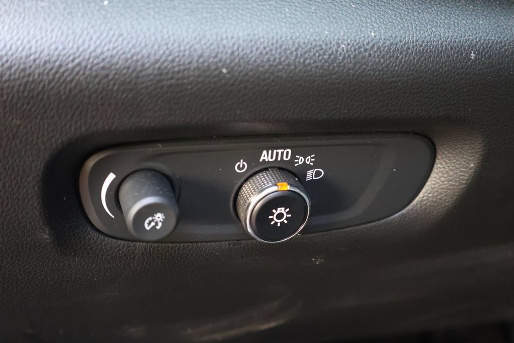 Certified 2023 Chevrolet Traverse Premier AWD/4WD image 17