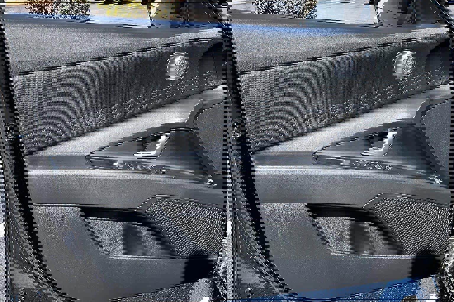 Used 2023 Hyundai Elantra SEL image 20