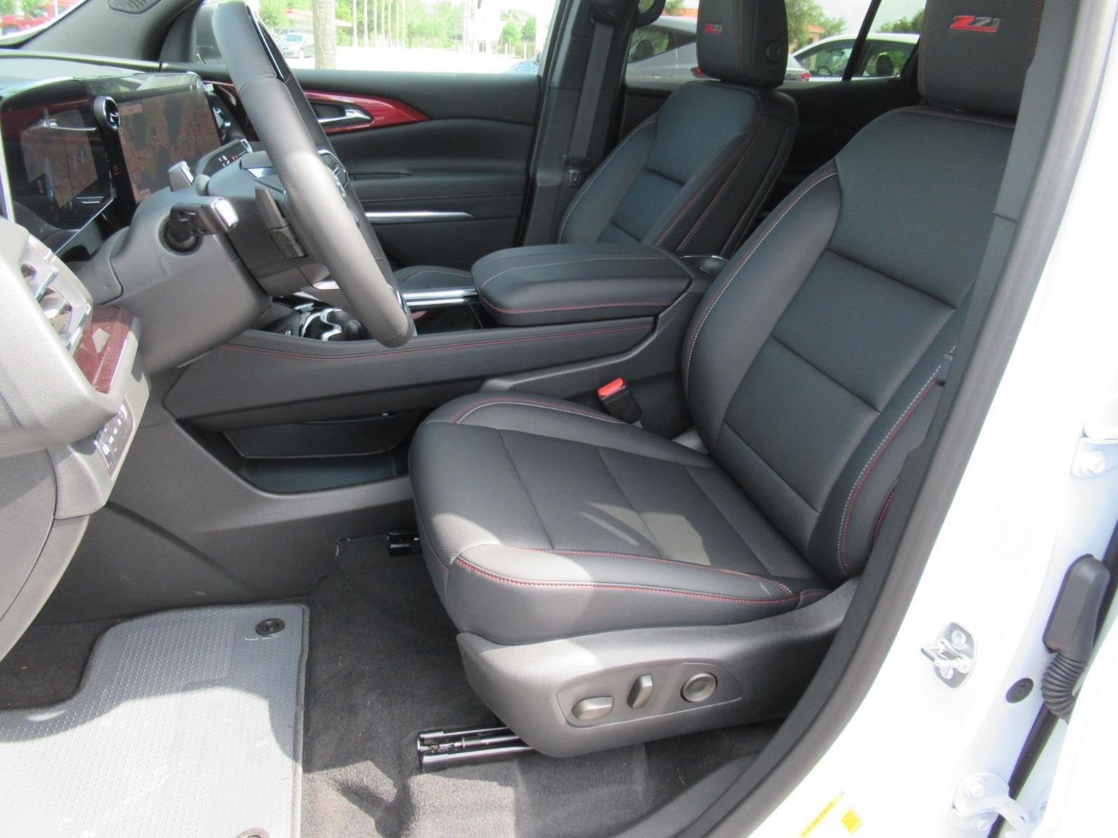 New 2026 Chevrolet Traverse Z71 w/ Enhanced Driving Package AWD/4WD image 17