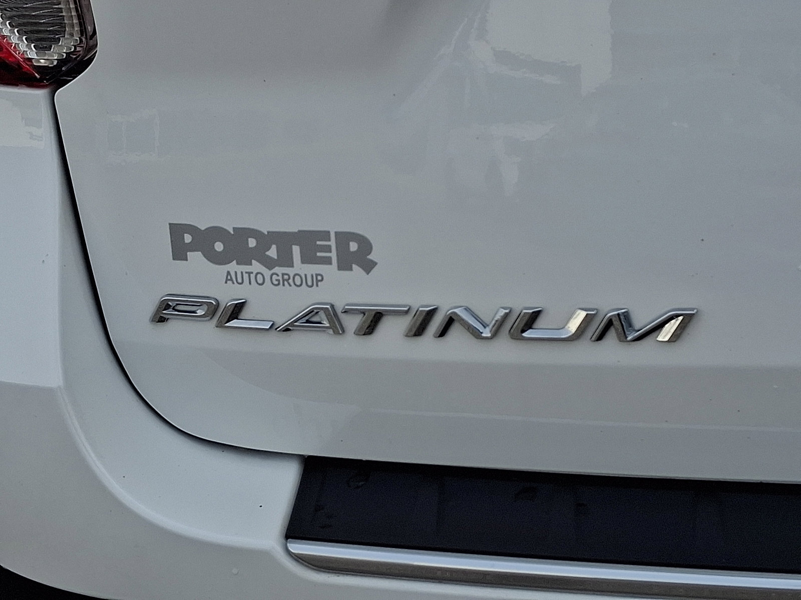 Certified 2023 Ford Explorer Platinum w/ Technology Package image 31