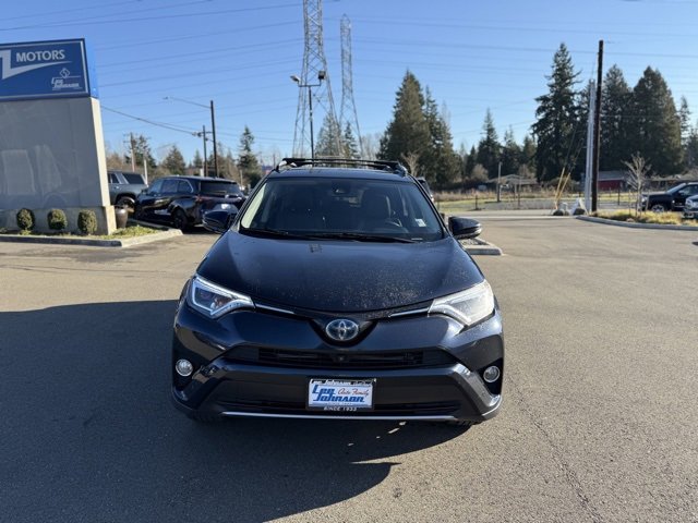 Used 2017 Toyota RAV4 Limited image 2