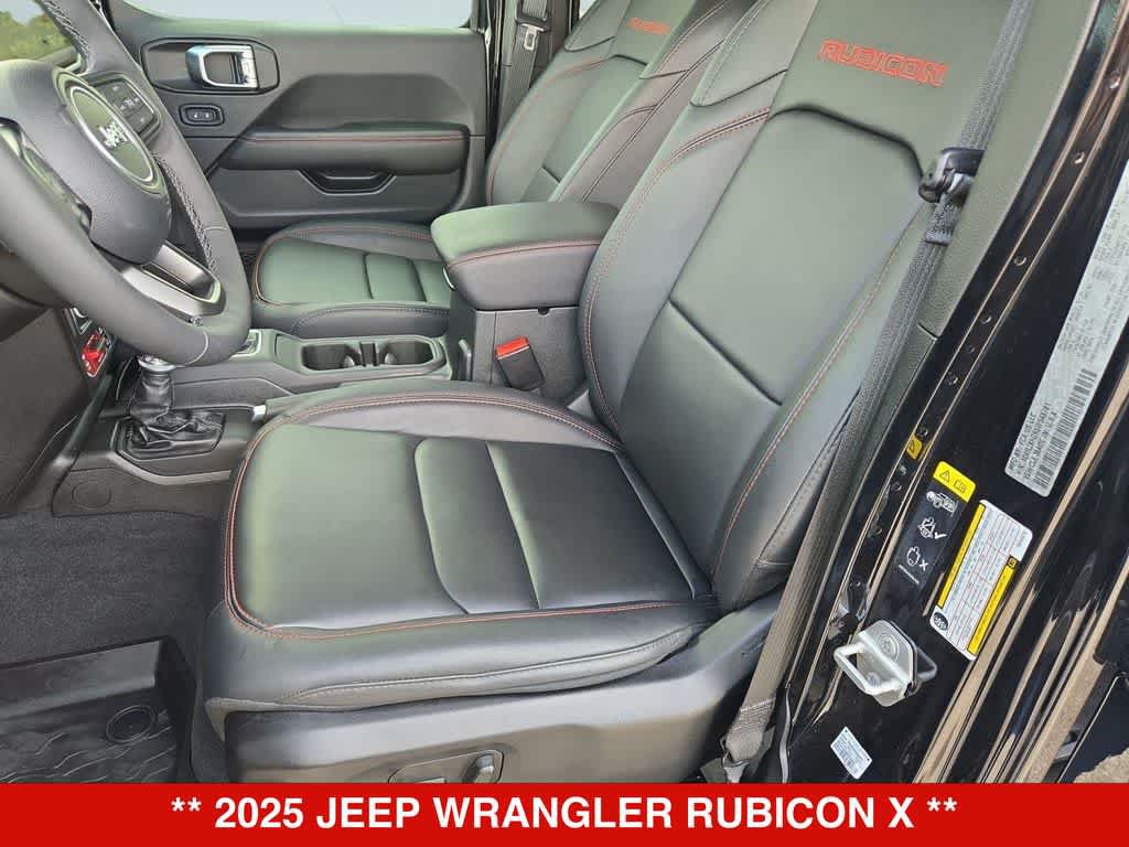 Used 2025 Jeep Wrangler Unlimited Rubicon AWD/4WD image 15
