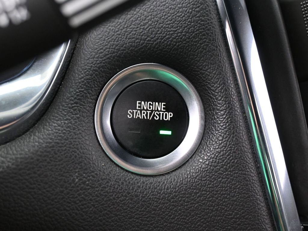 Used 2023 Chevrolet Traverse LT image 31