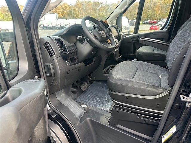 New 2025 RAM ProMaster 3500 w/ Crew Van Package image 14