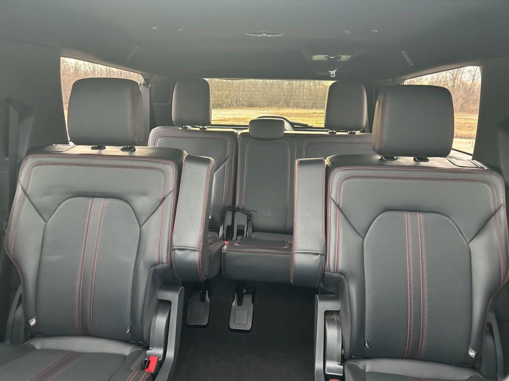 Used 2024 Ford Expedition Max Limited image 32