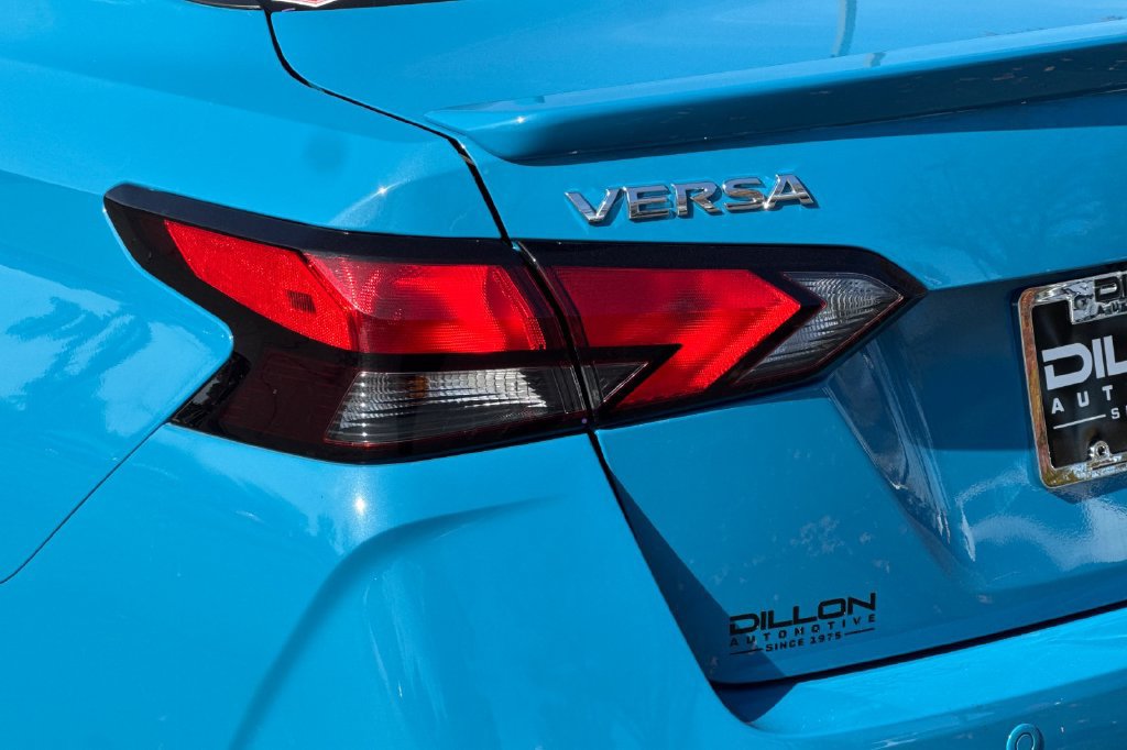 Used 2025 Nissan Versa SR w/ Trunk Package FWD image 9