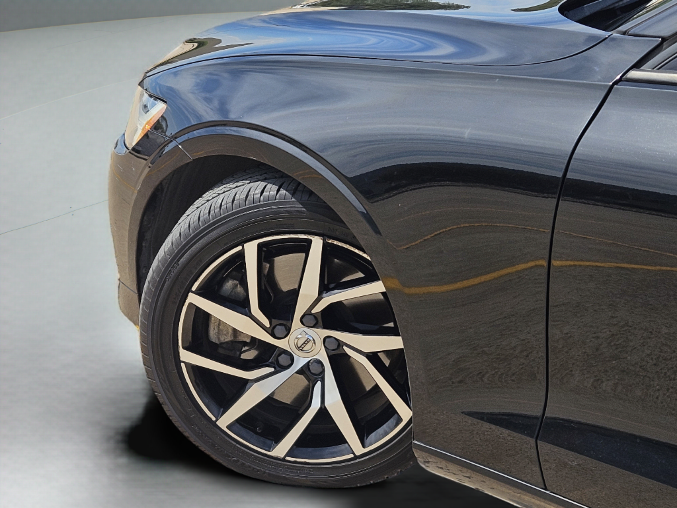 Used 2019 Volvo S60 T6 Momentum w/ Premium Package AWD/4WD image 23
