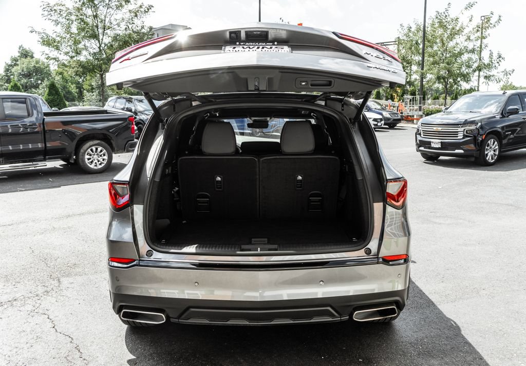 Used 2025 Acura MDX A-Spec AWD/4WD image 31