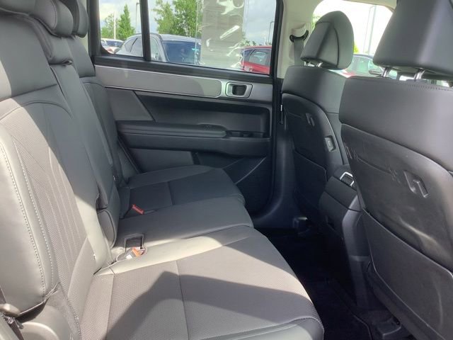 Used 2024 Hyundai Santa Fe SEL FWD image 25