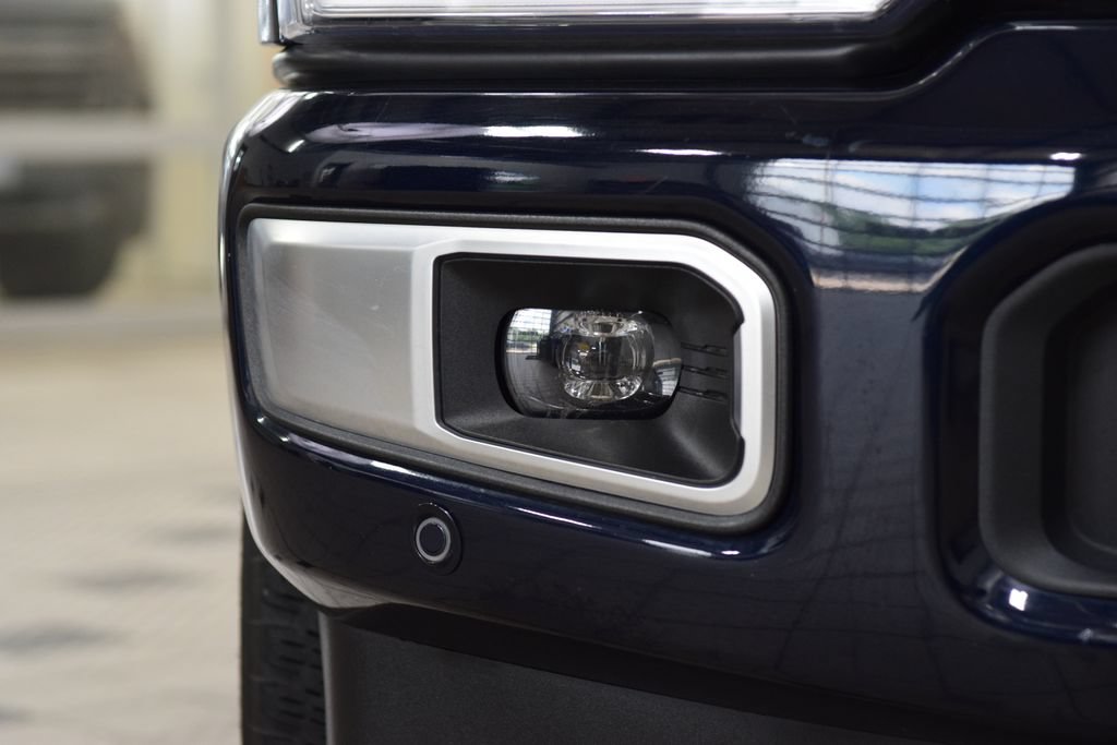 Used 2024 Ford F250 Platinum AWD/4WD image 14