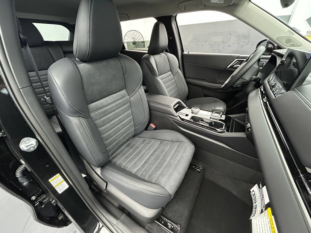 New 2026 Mitsubishi Outlander SE FWD image 15