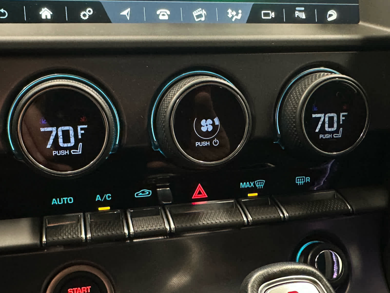 Used 2024 Jaguar F-TYPE R image 32