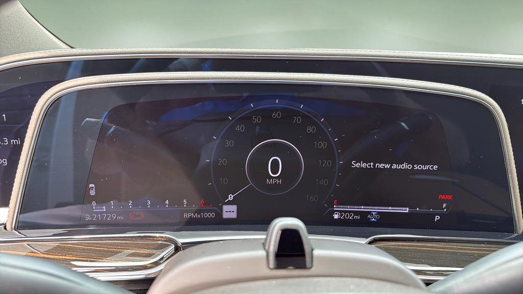 Used 2024 Cadillac Escalade Sport w/ LPO, ONYX Package image 32